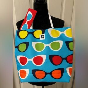 NWOT Lisa Perry for Estée Lauder Tote with Sunglasses Case